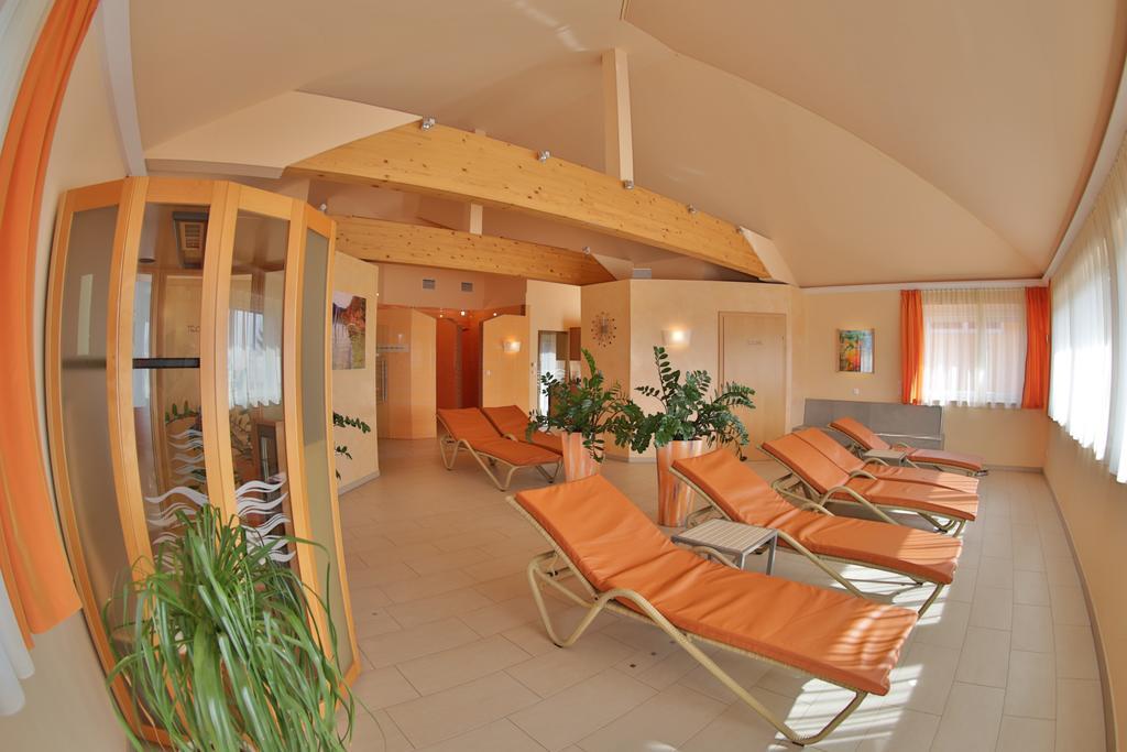 Hotel Restaurant Marko Velden am Wörthersee Buitenkant foto